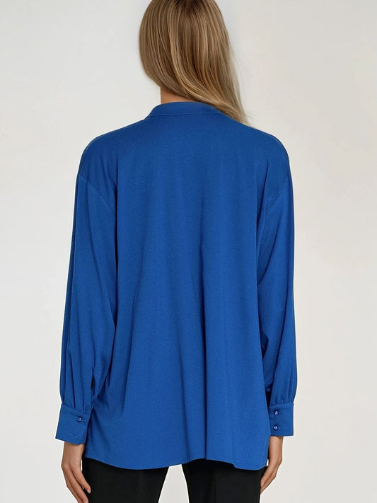 Blaue Oversize-Bluse aus Viskose mit Tropfenausschnitt, Foto 2