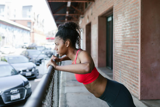 Sport et mode : les essentiels athleisure pour femmes actives