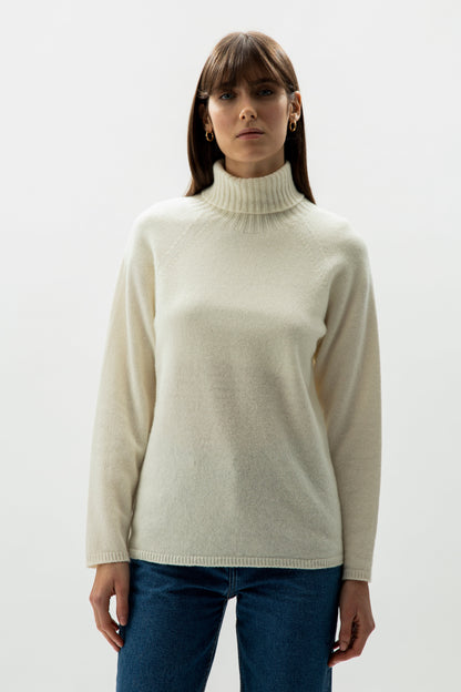 Turtleneck sweater in cashmere blend, photo 21