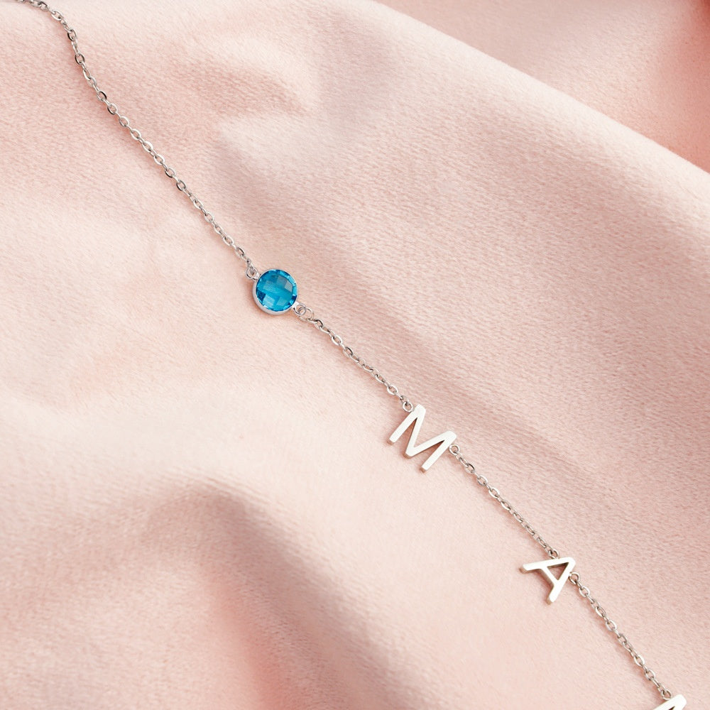 Collier Femme Doré Élégance Simple, détail matière et finition
