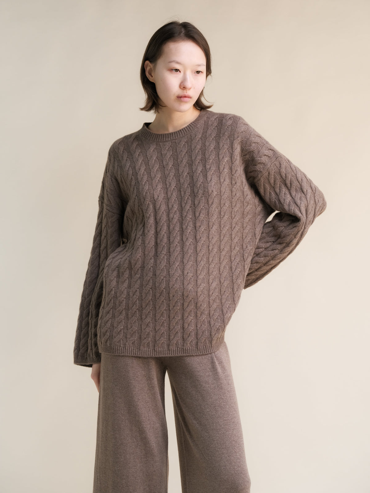 Pull maxi torsadé, mélange cachemire, photo 10
