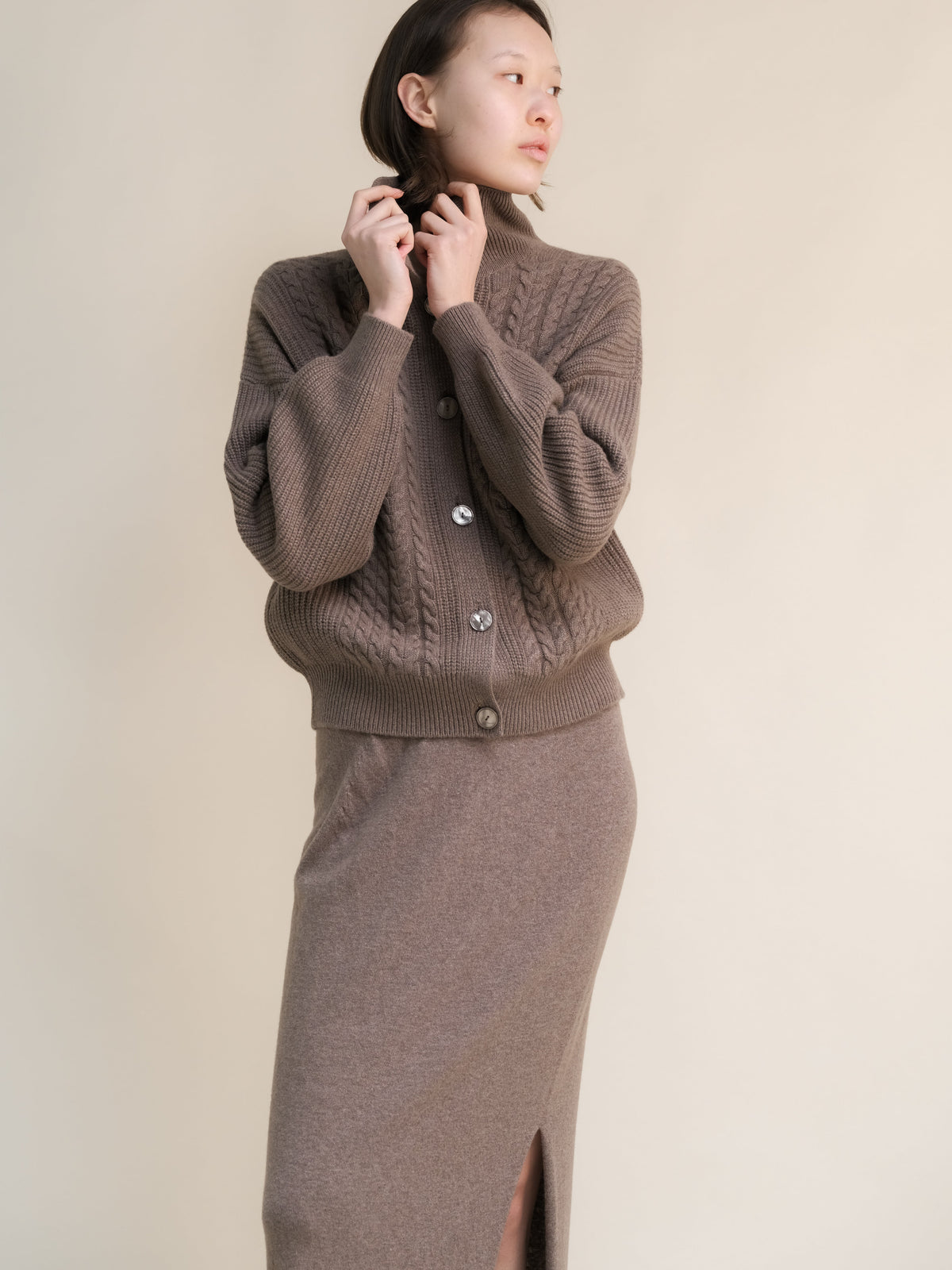 Cardigan polo a trecce in misto cashmere, foto 6