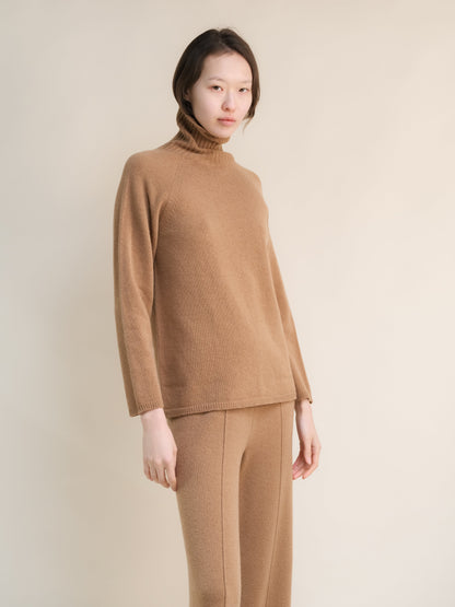 Turtleneck sweater in cashmere blend, photo 11