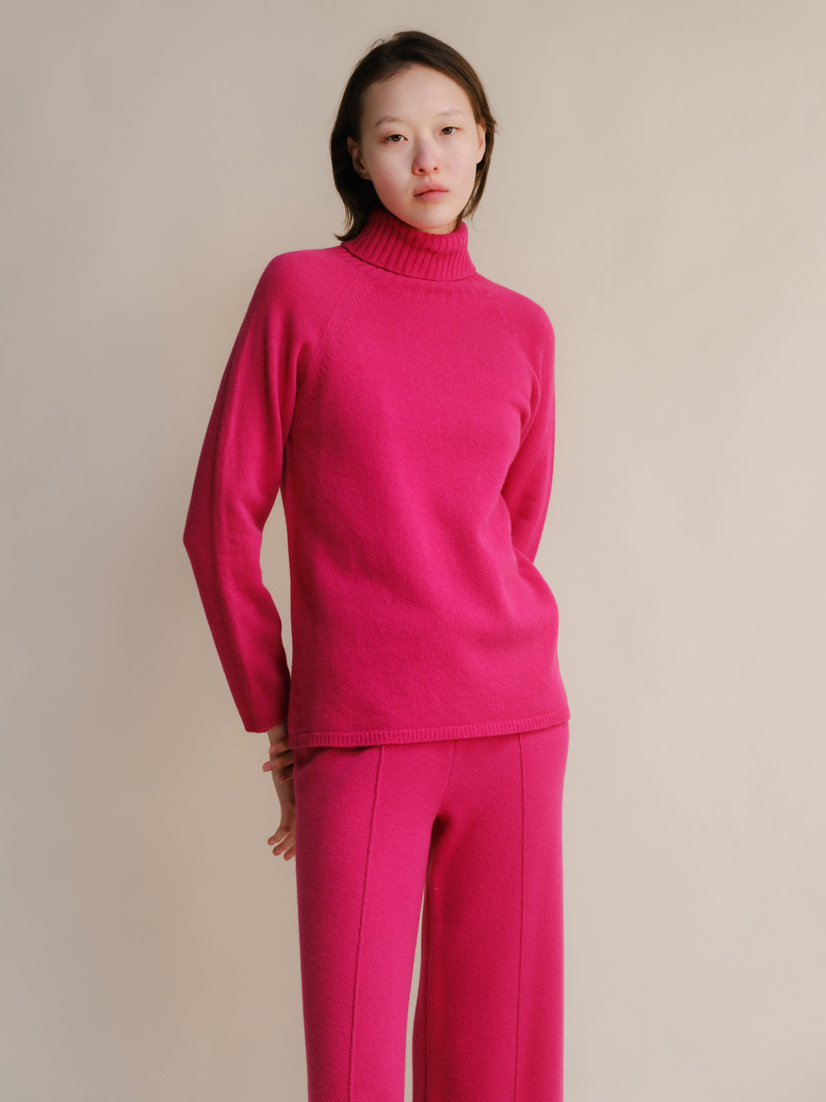 Turtleneck sweater in cashmere blend, photo 20