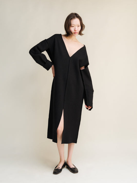 Kleid mit V-Ausschnitt aus Walkwolle, Foto 2