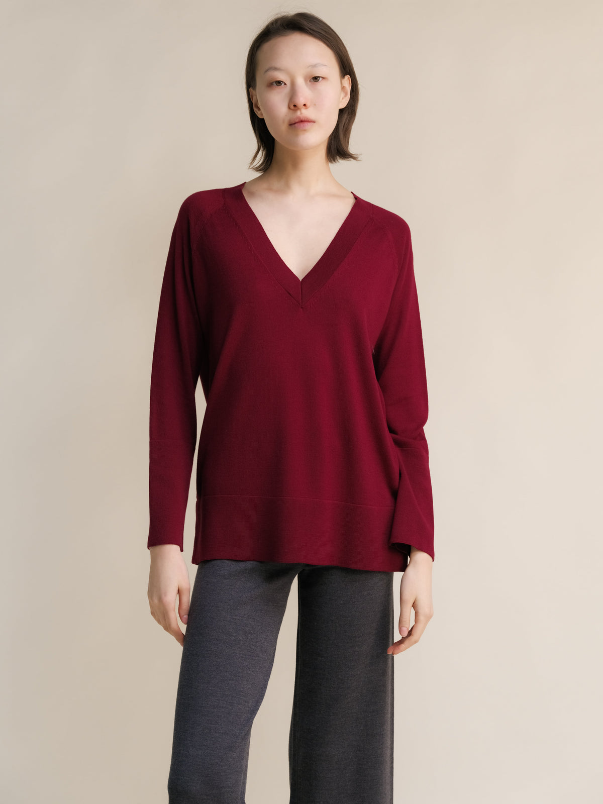Pull maxi col V en laine mérinos extra fine, photo 11