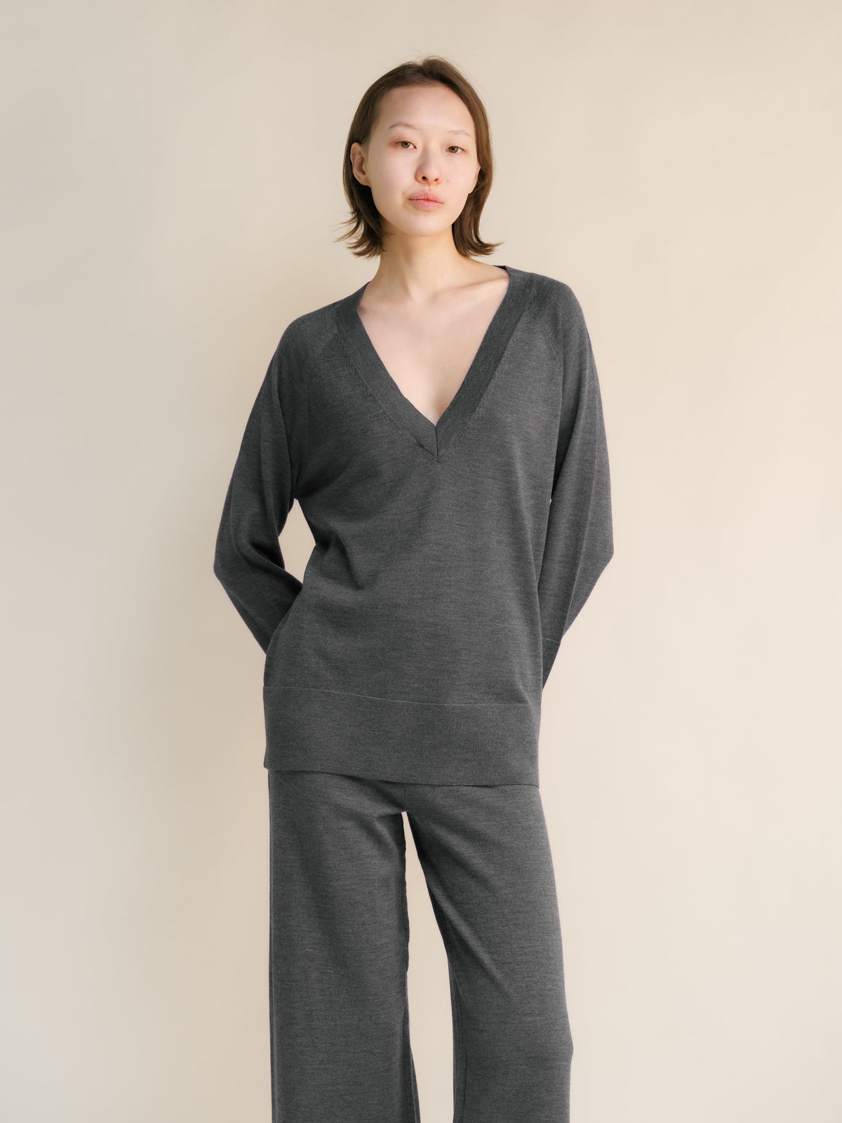 Pull maxi col V en laine mérinos extra fine, photo 4