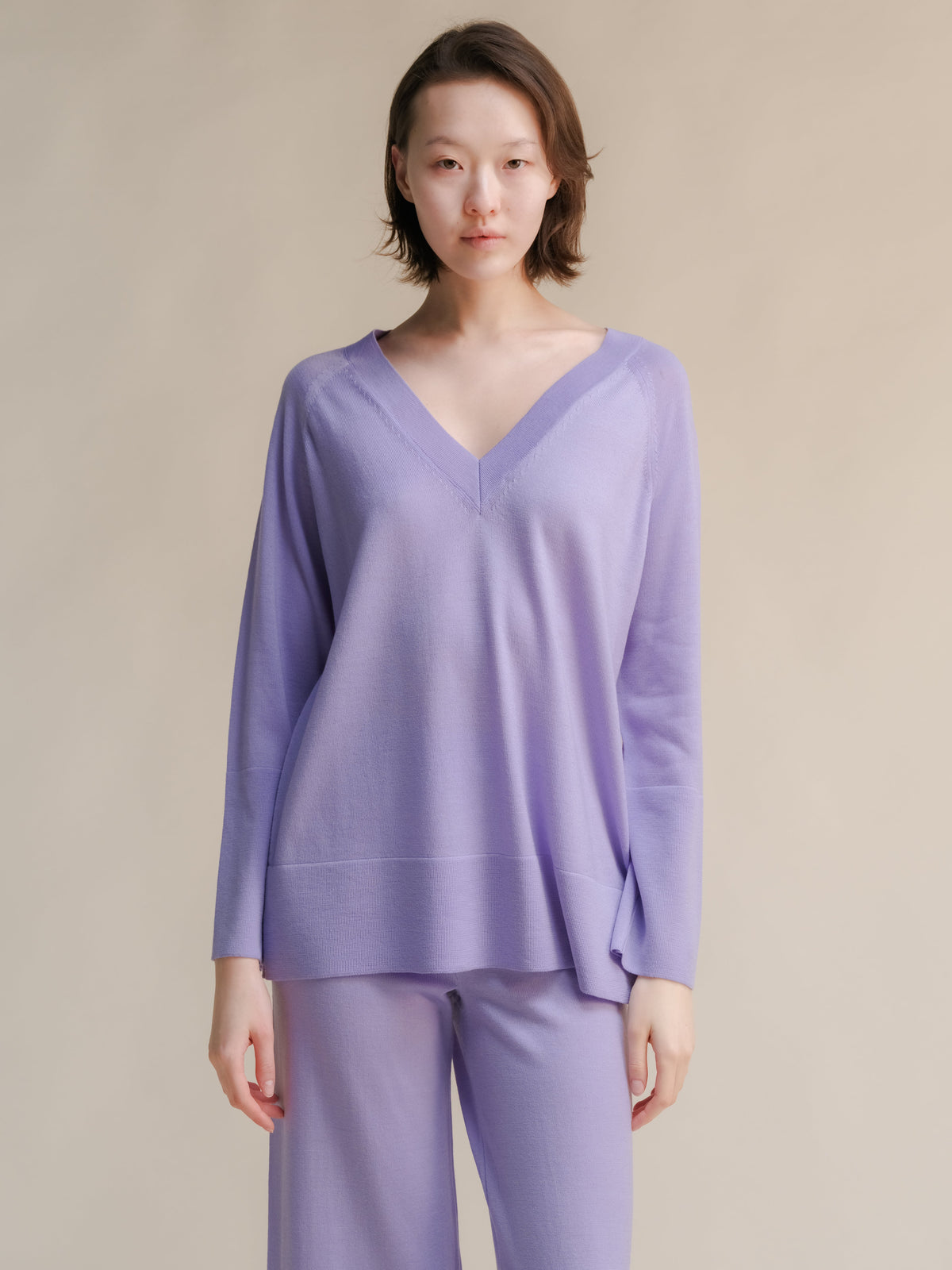 Pull maxi col V en laine mérinos extra fine, photo 17