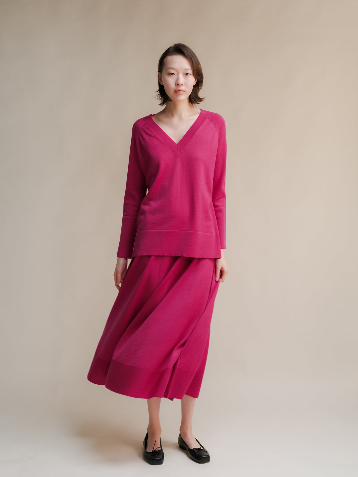 Pull maxi col V en laine mérinos extra fine, photo 13