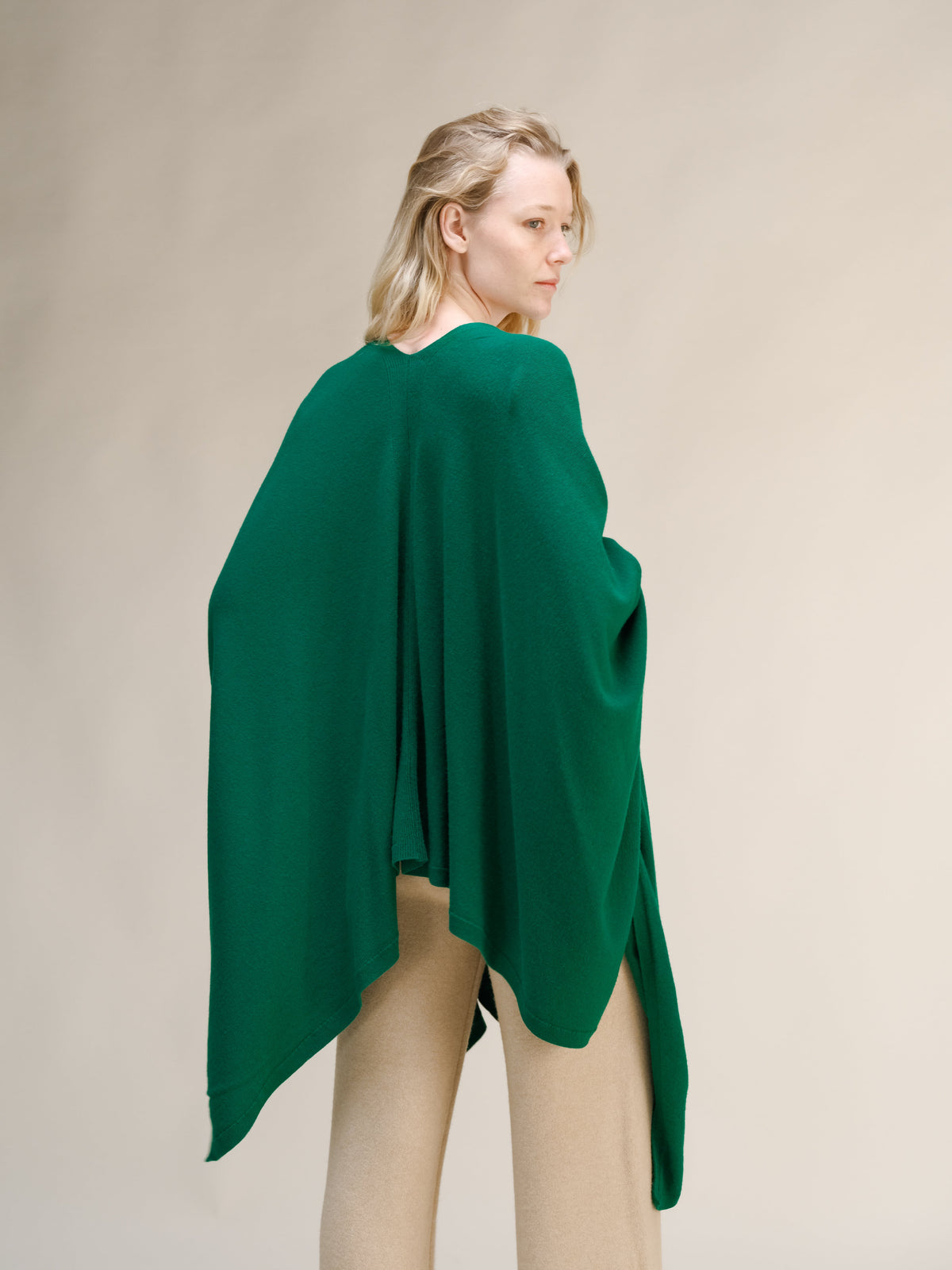 Long cape, cashmere blend, photo 4