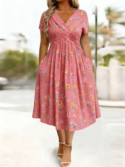 Robe Florale Femme Grande Taille Coupe Enveloppante, vue de face portée